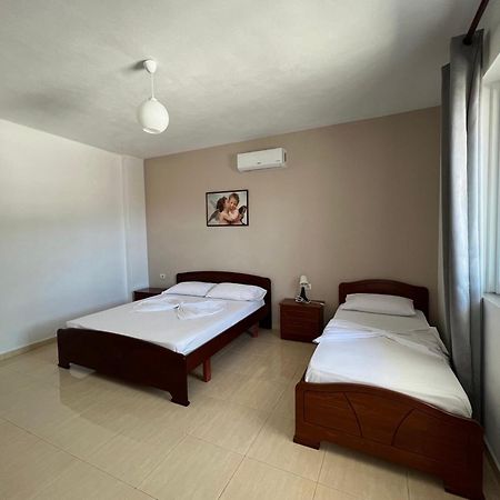 Tomi Apartments Sarandë 外观 照片