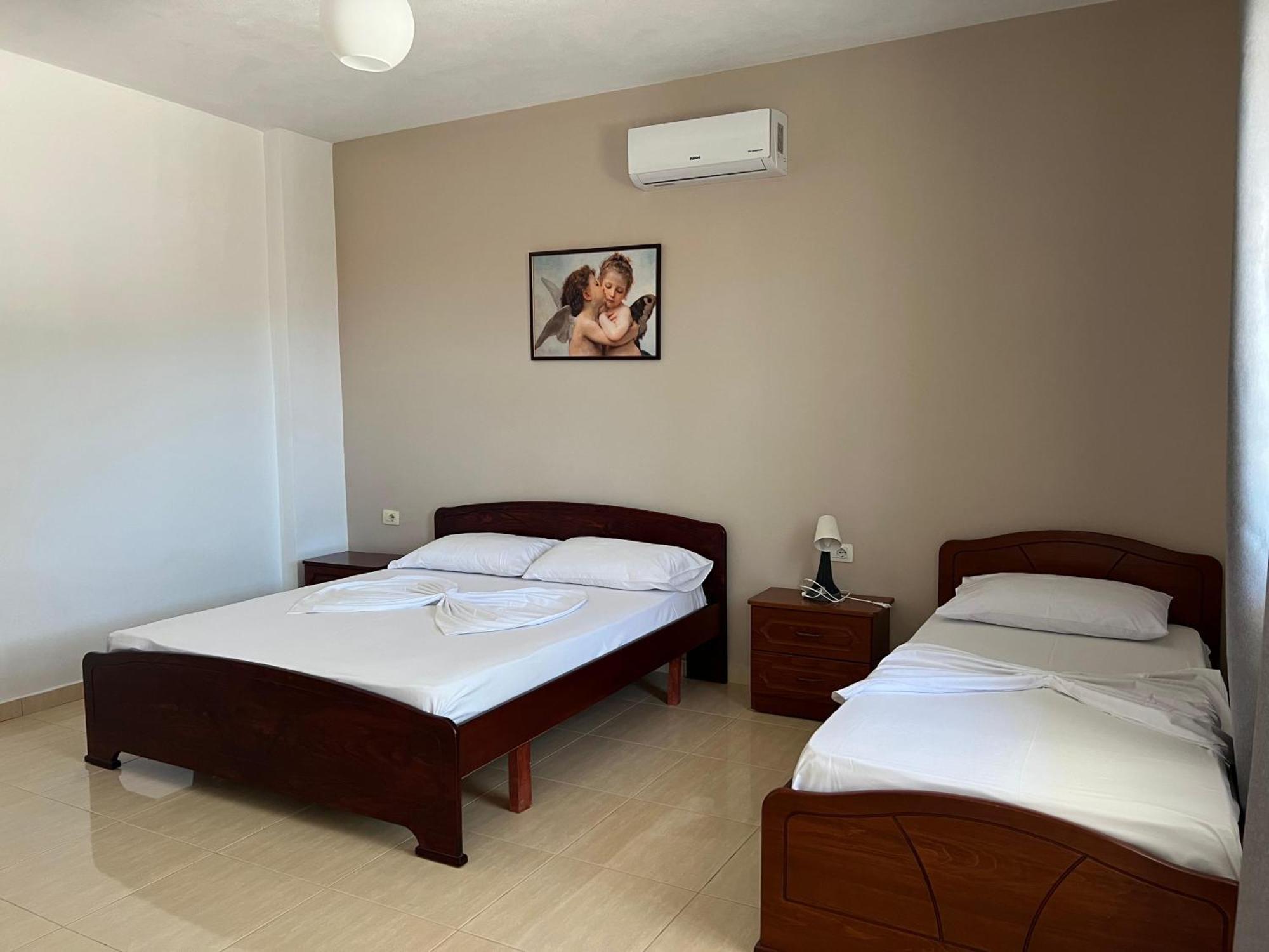 Tomi Apartments Sarandë 外观 照片